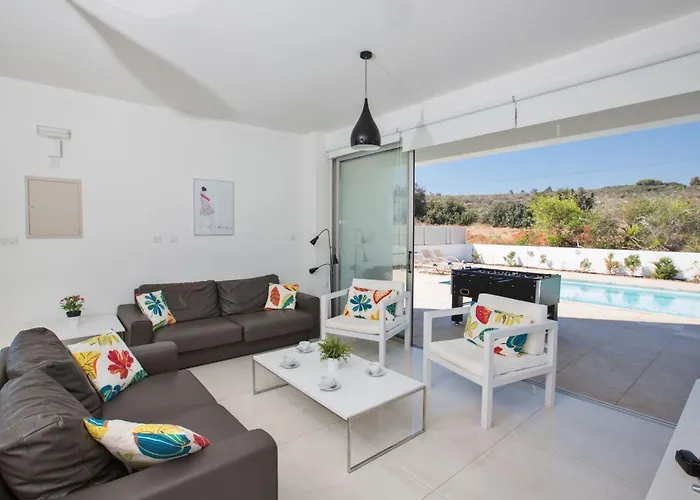 Holiday home Neue Ferienvilla Fuer 10 Personen By Interhome *