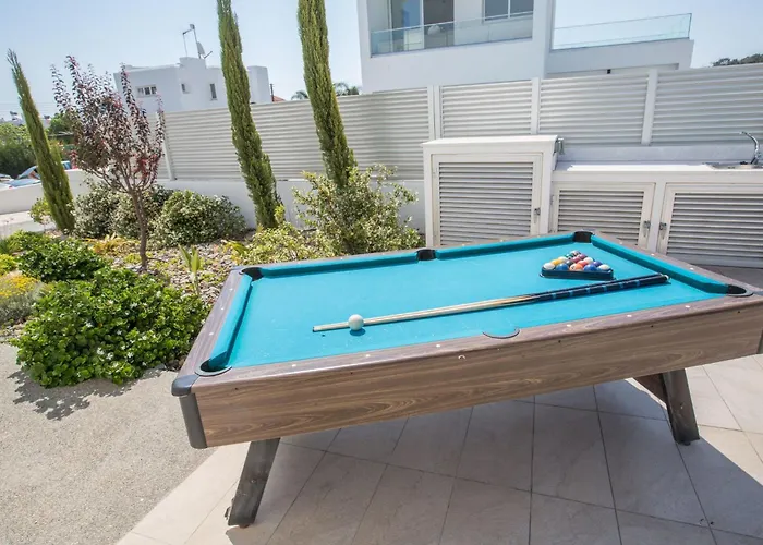 Holiday home Neue Ferienvilla Fuer 10 Personen By Interhome