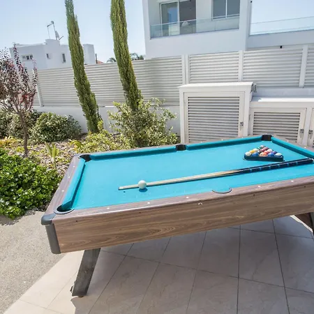 Prázdninový dům Neue Ferienvilla Fuer 10 Personen By Interhome