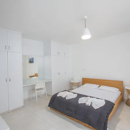 Neue Ferienvilla Fuer 10 Personen By Interhome