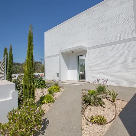 Holiday home Neue Ferienvilla Fuer 10 Personen By Interhome Protaras